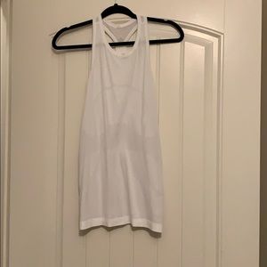White lululemon tank